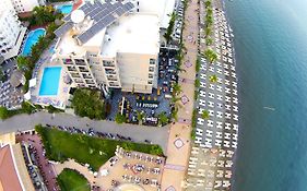Yunus Beach Hotel